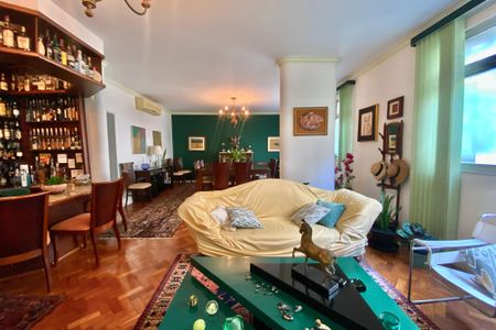 Apartamento à venda com 234m², 4 quartos e 1 vagaSala