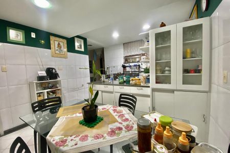 Apartamento à venda com 234m², 4 quartos e 1 vagaCozinha