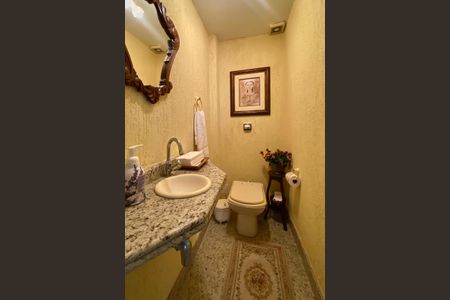 Apartamento à venda com 234m², 4 quartos e 1 vagaLavabo