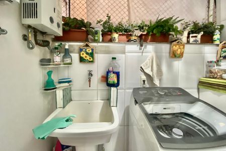 Apartamento à venda com 234m², 4 quartos e 1 vagaÁrea de Serviço