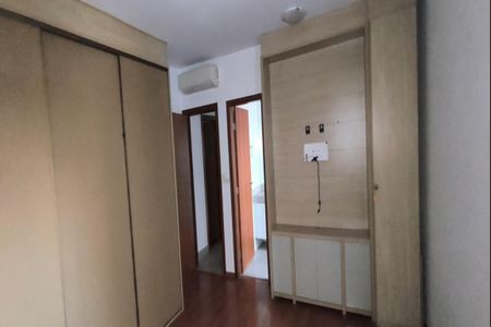 Apartamento à venda com 218m², 4 quartos e 4 vagas