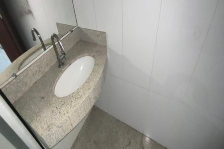 Apartamento à venda com 218m², 4 quartos e 4 vagas