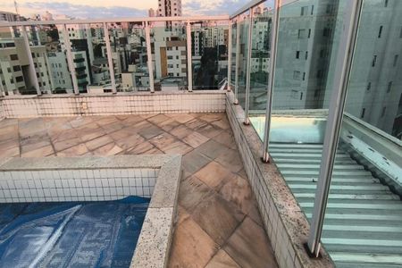 Apartamento à venda com 218m², 4 quartos e 4 vagas