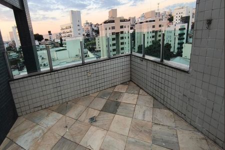 Apartamento à venda com 218m², 4 quartos e 4 vagas