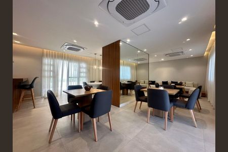 Apartamento à venda com 73m², 3 quartos e 2 vagas Apartamento à venda com 73m², 3 quartos e 2 vagasArea Comum - Salão de Festas