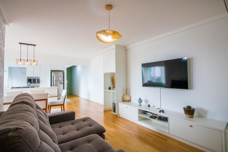 Apartamento à venda com 104m², 3 quartos e 2 vagas Apartamento à venda com 104m², 3 quartos e 2 vagasSala