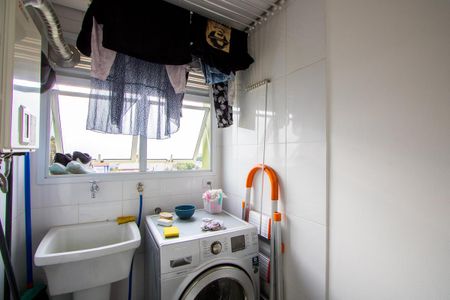 Apartamento à venda com 104m², 3 quartos e 2 vagas Apartamento à venda com 104m², 3 quartos e 2 vagasÁrea de serviço