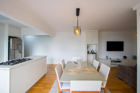 Apartamento à venda com 104m², 3 quartos e 2 vagas Apartamento à venda com 104m², 3 quartos e 2 vagasSala