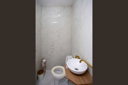 Casa para alugar com 125m², 4 quartos e 1 vagaBanheiro de serviço