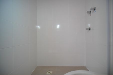 Apartamento à venda com 45m², 2 quartos e 1 vagaBanheiro Social