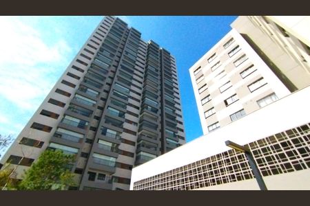 Apartamento à venda com 68m², 2 quartos e 1 vaga Apartamento à venda com 68m², 2 quartos e 1 vagaFachada dos blocos