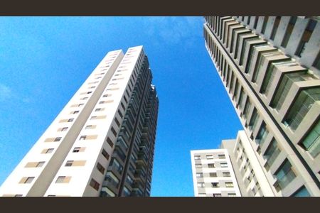 Apartamento à venda com 68m², 2 quartos e 1 vaga Apartamento à venda com 68m², 2 quartos e 1 vagaFachada dos blocos