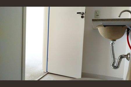 Apartamento à venda com 68m², 2 quartos e 1 vaga Apartamento à venda com 68m², 2 quartos e 1 vagaBanheiro 2