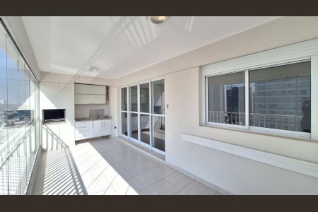 Apartamento para alugar com 125m², 3 quartos e 2 vagasVaranda