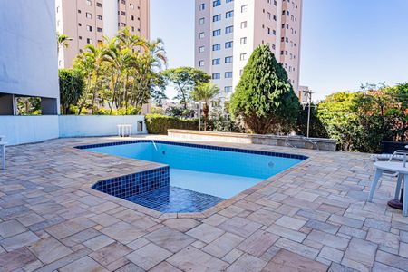 Apartamento à venda com 54m², 2 quartos e 1 vaga Apartamento à venda com 54m², 2 quartos e 1 vagaÁrea comum - Piscina