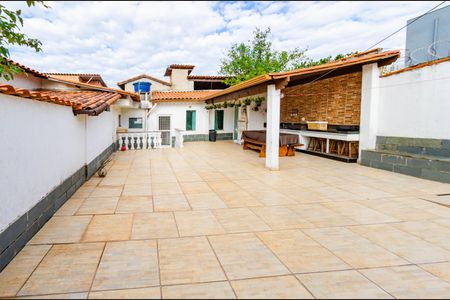 Casa à venda com 360m², 3 quartos e 4 vagasÁrea externa