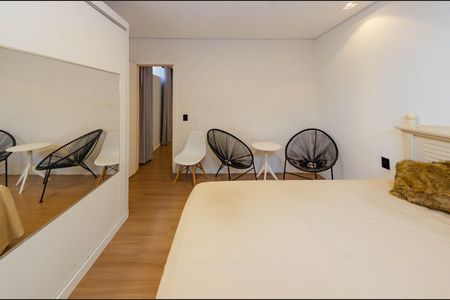 Casa à venda com 360m², 3 quartos e 4 vagasCasa 2 - Quarto