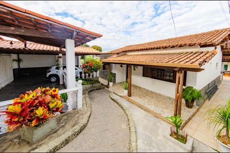 Casa à venda com 360m², 3 quartos e 4 vagasÁrea externa