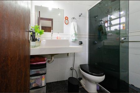 Casa à venda com 360m², 3 quartos e 4 vagasBanheiro suíte