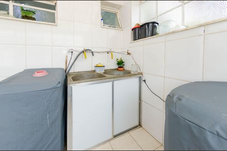 Casa à venda com 360m², 3 quartos e 4 vagasÁrea de serviço