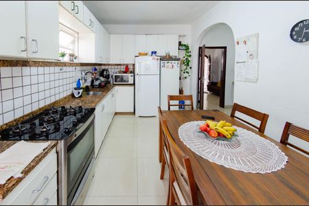 Casa à venda com 360m², 3 quartos e 4 vagasCozinha