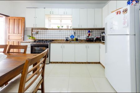 Casa à venda com 360m², 3 quartos e 4 vagasCozinha