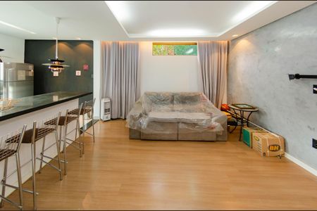 Casa à venda com 360m², 3 quartos e 4 vagasCasa 2 - Sala