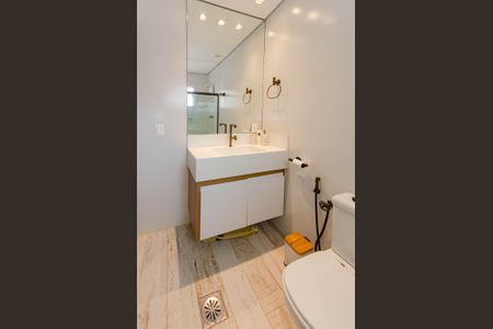 Casa à venda com 360m², 3 quartos e 4 vagasCasa 2 - Banheiro