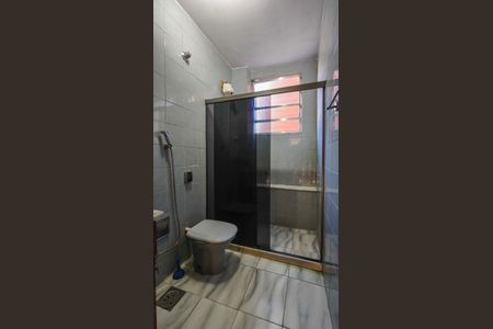 Apartamento à venda com 100m², 2 quartos e sem vagaBanheiro Corredor