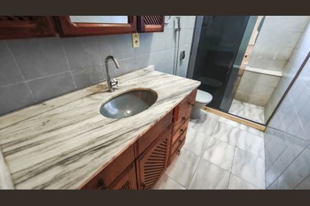 Apartamento à venda com 100m², 2 quartos e sem vagaBanheiro Corredor