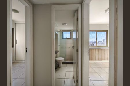 Apartamento à venda com 70m², 2 quartos e 1 vaga Apartamento à venda com 70m², 2 quartos e 1 vagaCorredor