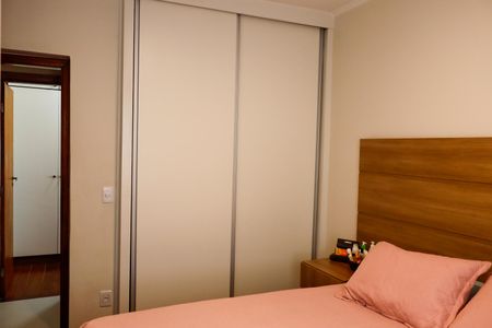 Apartamento para alugar com 88m², 3 quartos e 2 vagasQuarto 2