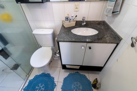Apartamento à venda com 66m², 3 quartos e 2 vagasBanheiro da Suíte