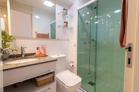 Apartamento à venda com 66m², 3 quartos e 2 vagasBanheiro Social