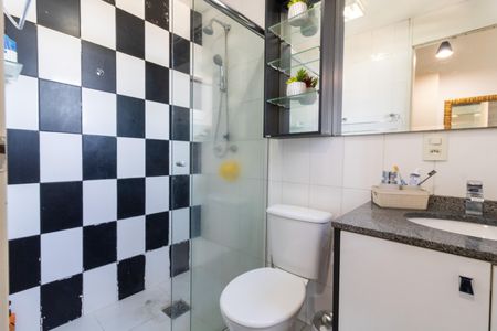 Apartamento à venda com 66m², 3 quartos e 2 vagasBanheiro da Suíte
