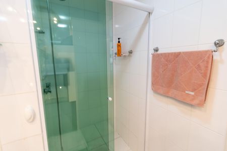 Apartamento à venda com 66m², 3 quartos e 2 vagasBanheiro Social