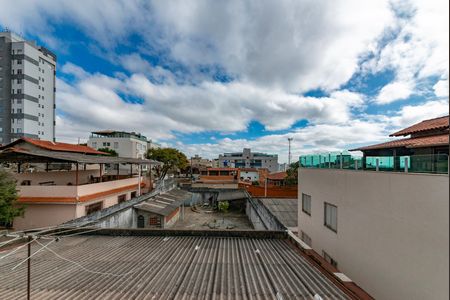 Apartamento à venda com 120m², 2 quartos e 1 vaga Apartamento à venda com 120m², 2 quartos e 1 vagaVaranda -Vista