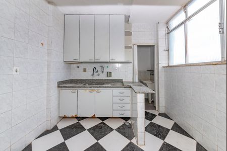 Apartamento à venda com 120m², 2 quartos e 1 vaga Apartamento à venda com 120m², 2 quartos e 1 vagaCozinha