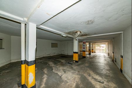 Apartamento à venda com 120m², 2 quartos e 1 vaga Apartamento à venda com 120m², 2 quartos e 1 vagaGaragem