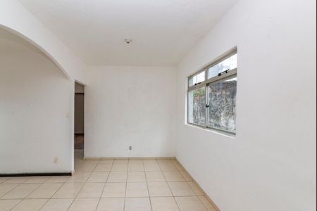 Apartamento à venda com 120m², 2 quartos e 1 vaga Apartamento à venda com 120m², 2 quartos e 1 vagaSala