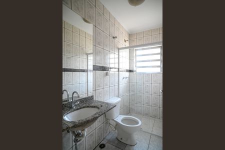 Casa à venda com 105m², 2 quartos e 2 vagas Casa à venda com 105m², 2 quartos e 2 vagasBanheiro Social