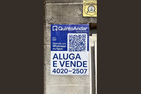 Casa à venda com 105m², 2 quartos e 2 vagas Casa à venda com 105m², 2 quartos e 2 vagasPlaca