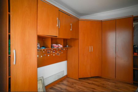 Casa à venda com 105m², 2 quartos e 2 vagas Casa à venda com 105m², 2 quartos e 2 vagasQuarto 2