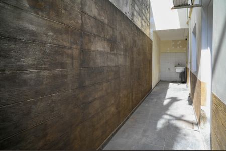 Casa à venda com 105m², 2 quartos e 2 vagas Casa à venda com 105m², 2 quartos e 2 vagasÁrea de Serviço