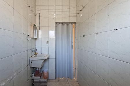 Apartamento para alugar com 60m², 2 quartos e sem vagaBanheiro Social