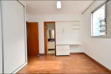 Apartamento para alugar com 98m², 3 quartos e 2 vagasSuite
