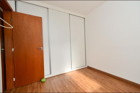 Apartamento para alugar com 98m², 3 quartos e 2 vagasQuarto 2
