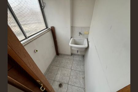 Apartamento à venda com 73m², 2 quartos e 1 vagaÁrea de Serviço