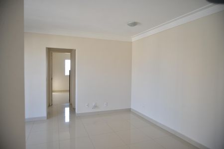 Apartamento para alugar com 67m², 2 quartos e 2 vagasSala