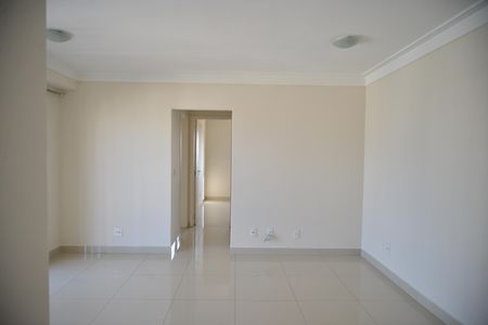 Apartamento para alugar com 67m², 2 quartos e 2 vagasSala
